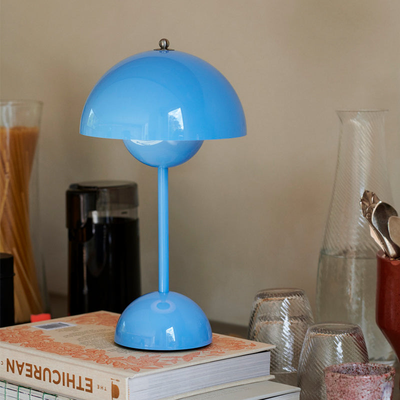 Portable mushroom table lamp space age "Flowerpot VP9"