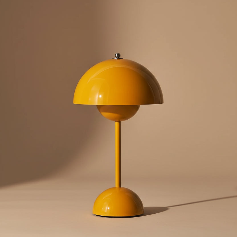 Portable mushroom table lamp space age "Flowerpot VP9"