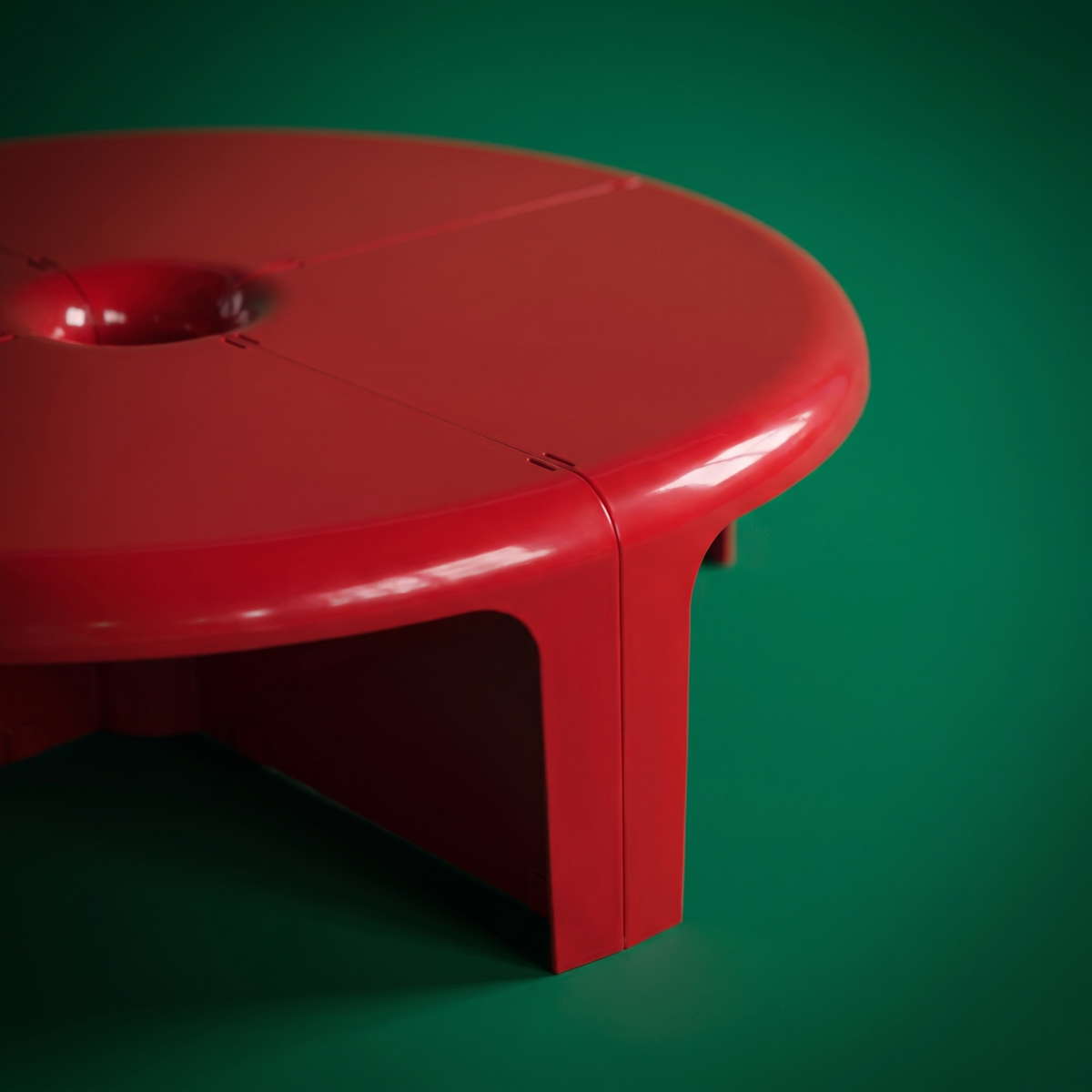 Quattro quarti Italian space age coffee table