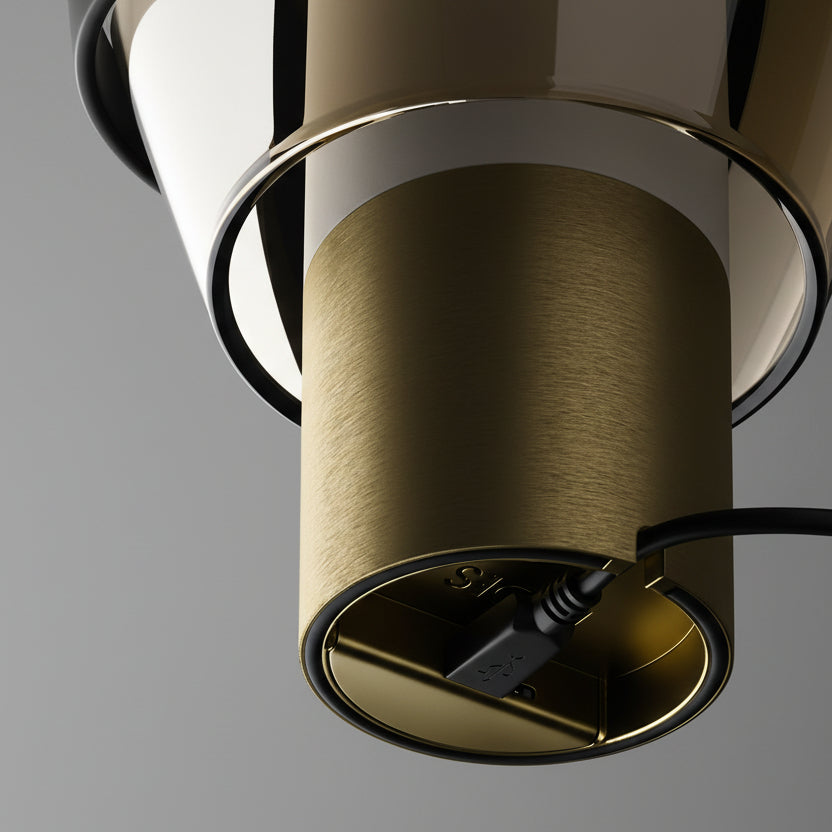 "Easy peasy" portable lamp